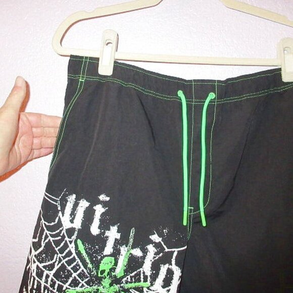 Vitriol Fusion Spider Web Board Shorts Size M Gothic Skull Biker Moody Grunge - Picture 2 of 11